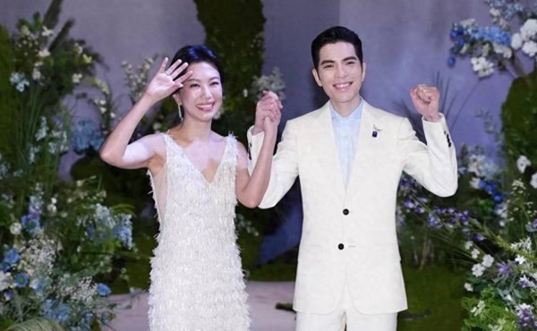 线上股票配资门户 向太一语中的！萧敬腾婚姻问题曝光，姐弟恋究竟该如何维系？